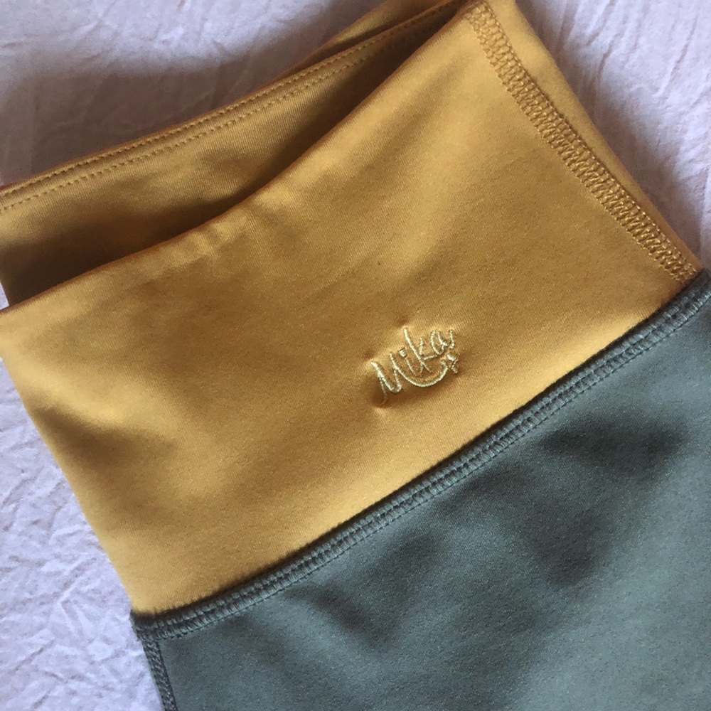 Mika Yoga Capris